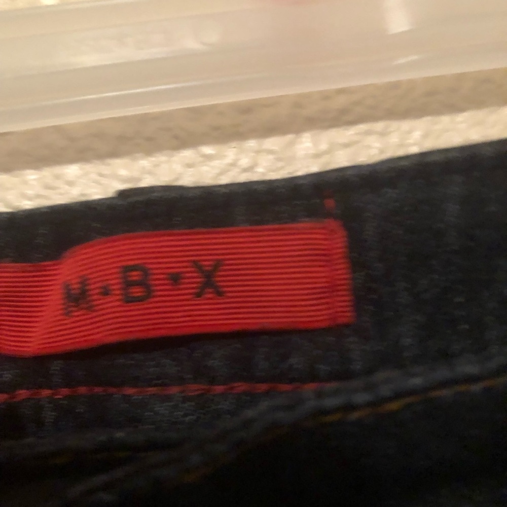 I have men dark denim jeans never been worn,
